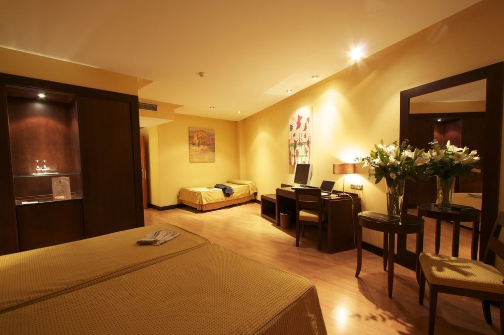 Occidental Hotel 4*